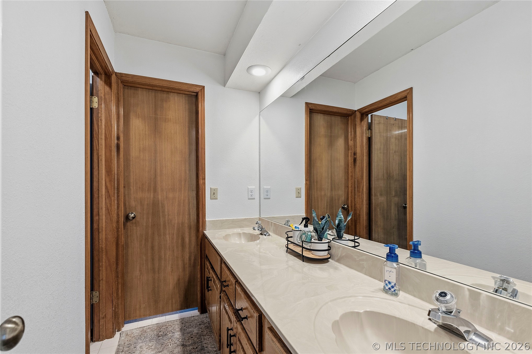6920 E 99th Street Property Photo 18