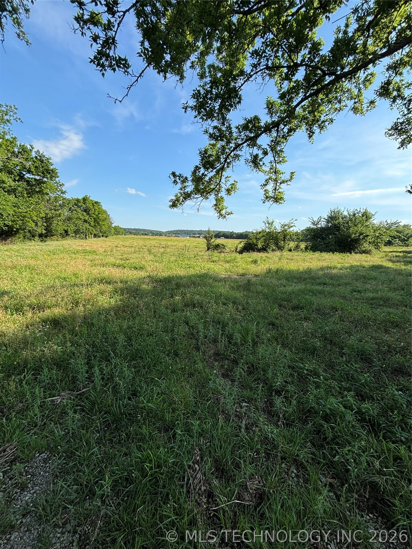 W 370 Road Property Photo 1