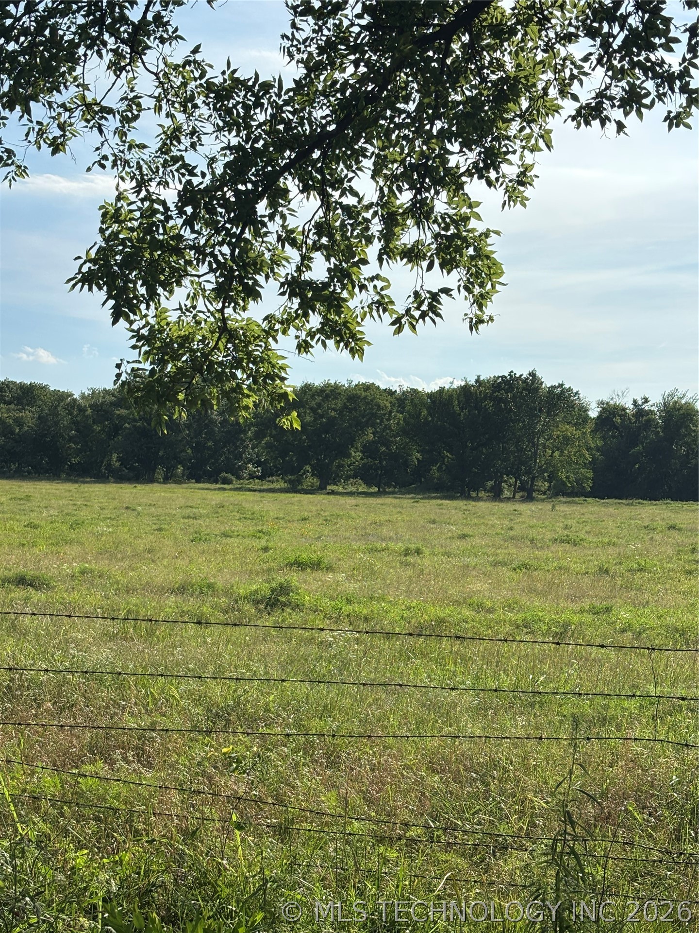 W 370 Road Property Photo 2