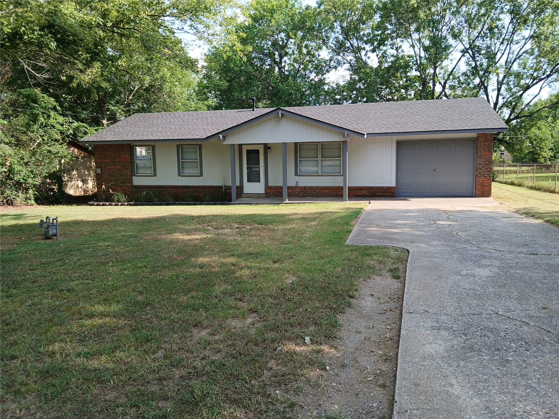 1004 Ne 9th Street Property Photo 6