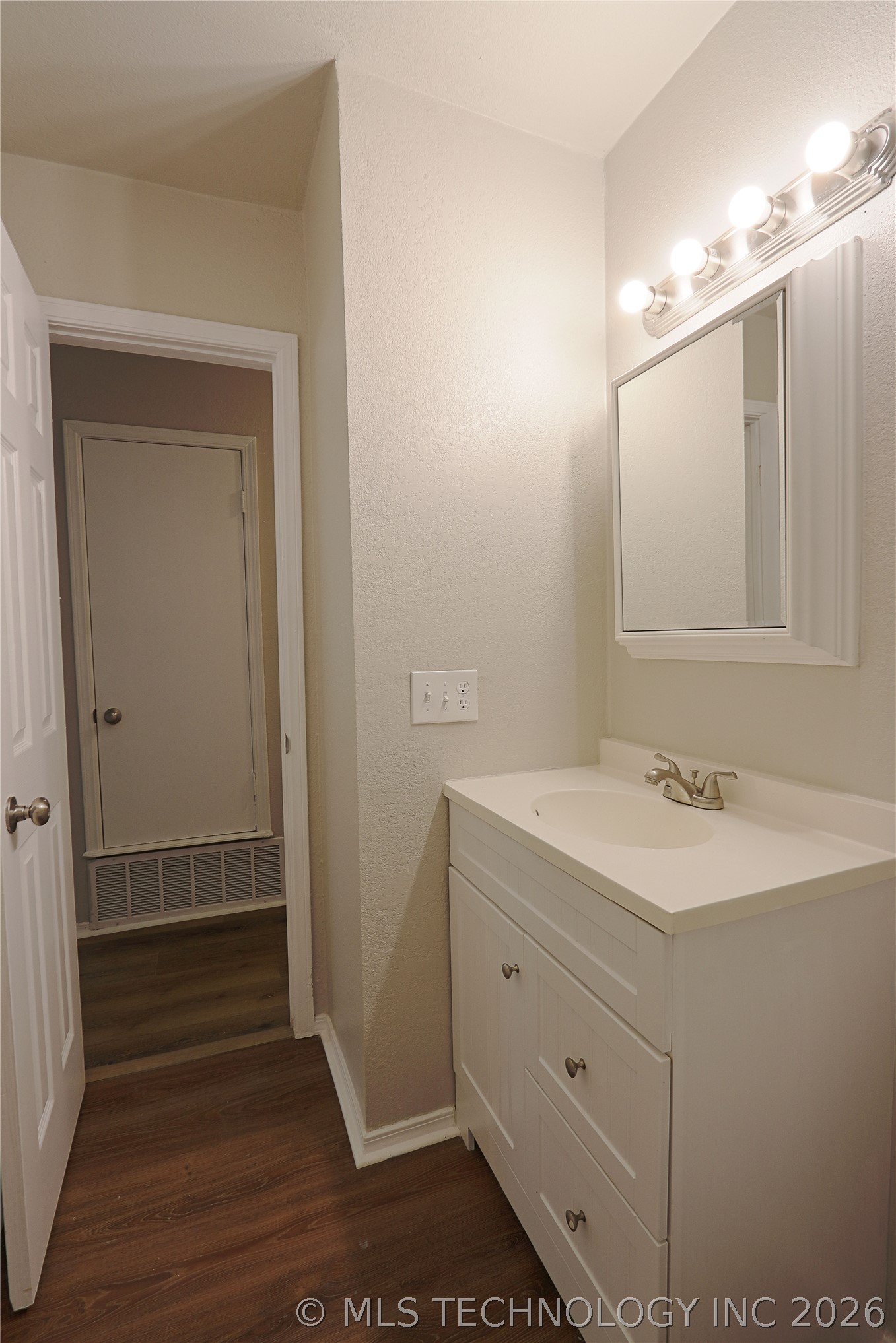 1004 Ne 9th Street Property Photo 23