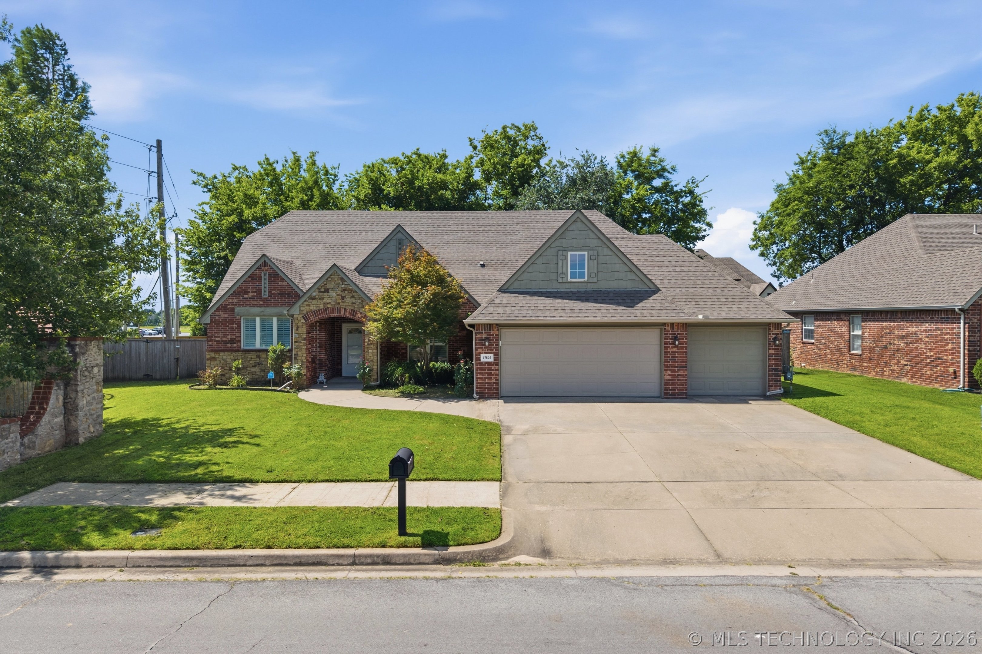 17626 E 48th Street