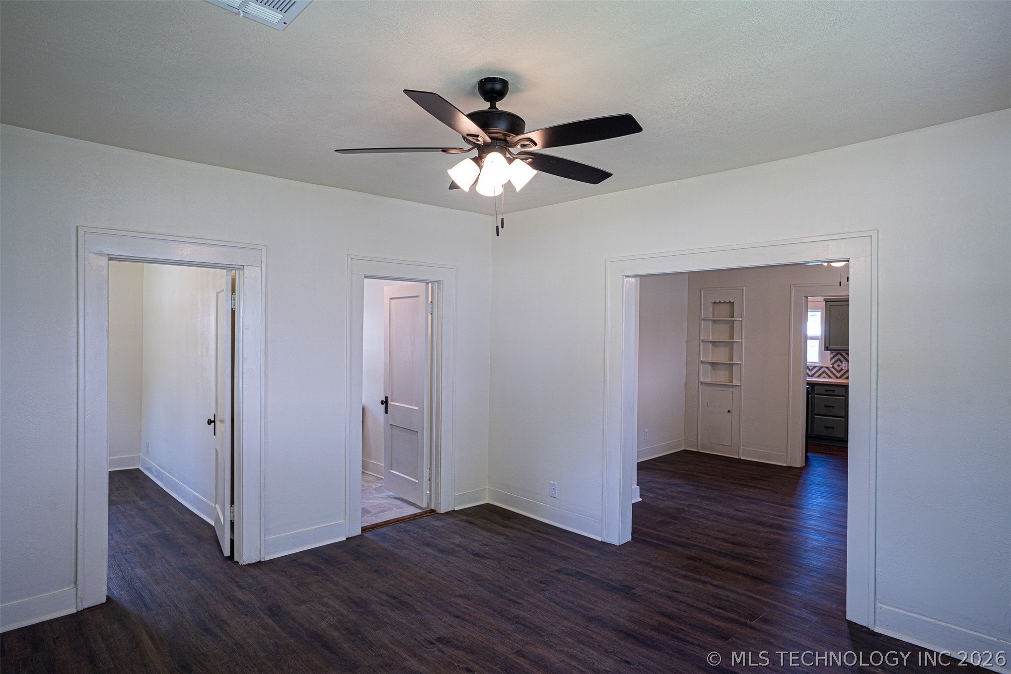 407 S 8th Property Photo 23