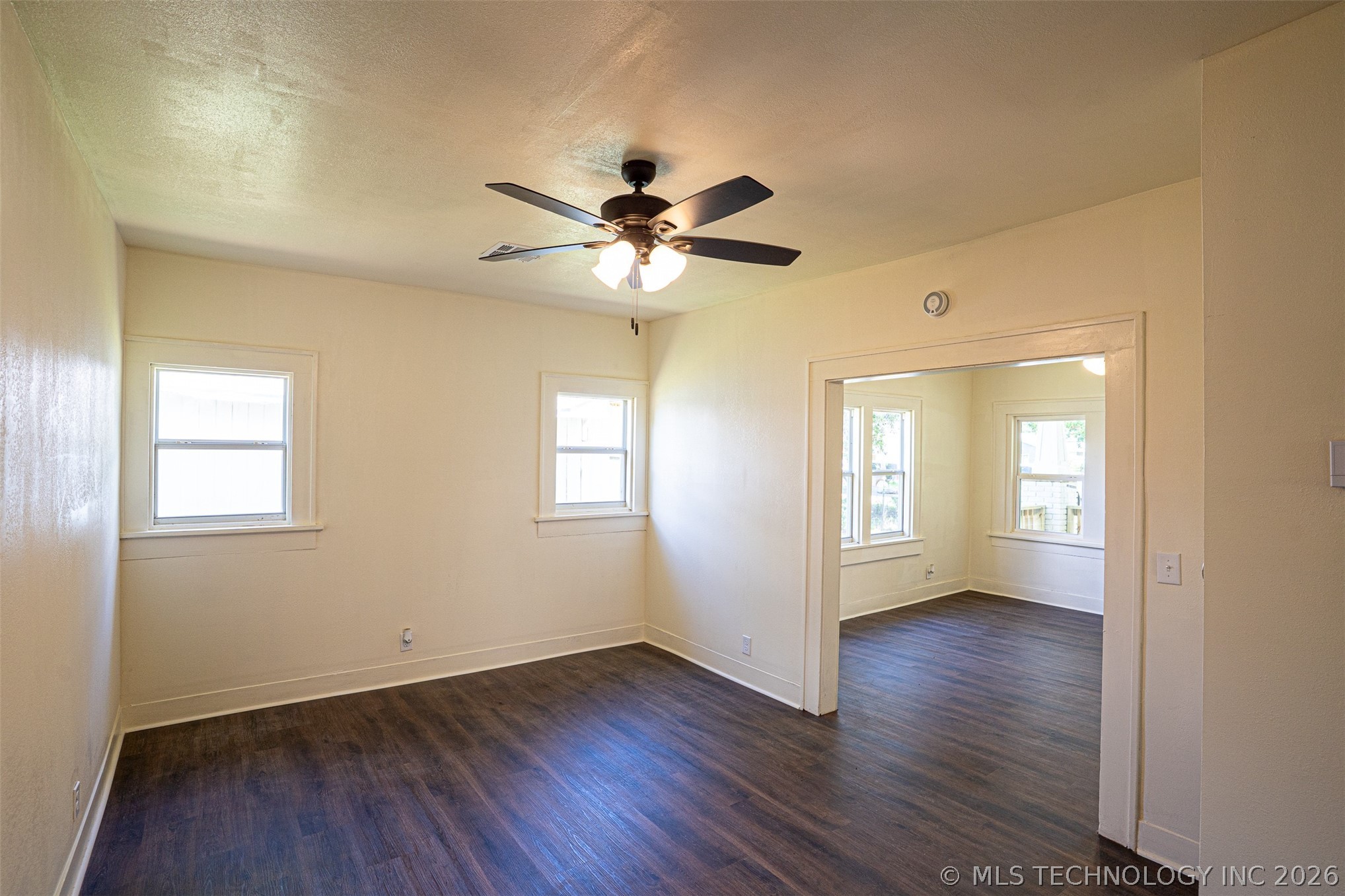 407 S 8th Property Photo 30