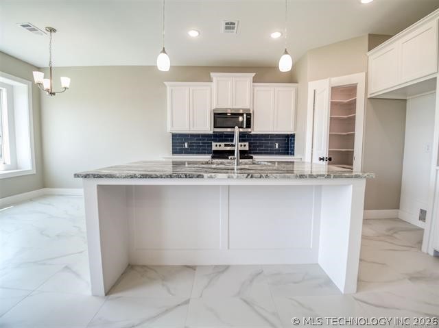 1194 Wild Indigo Circle Property Photo 7