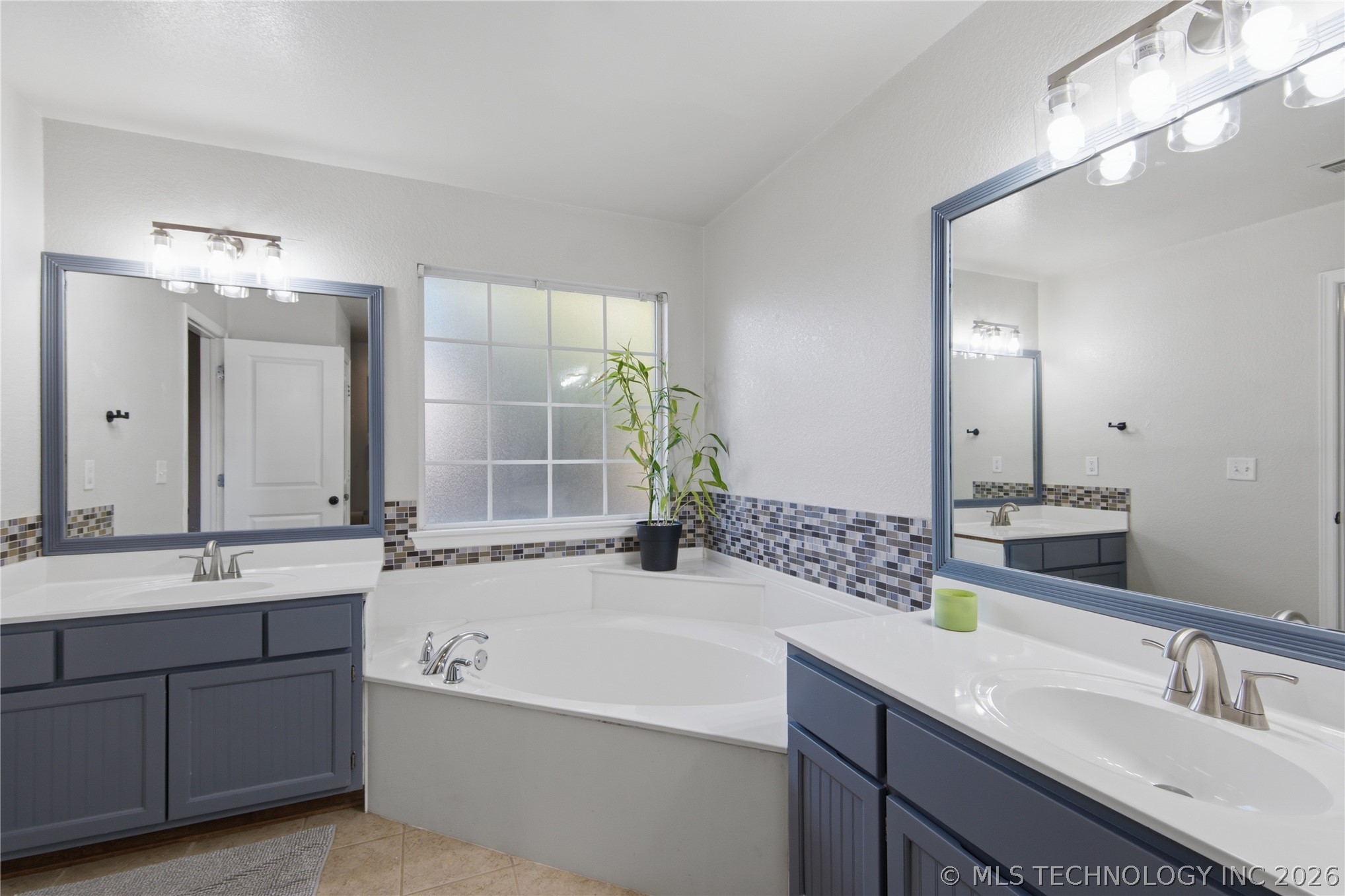 809 S 71st Street S Property Photo 14