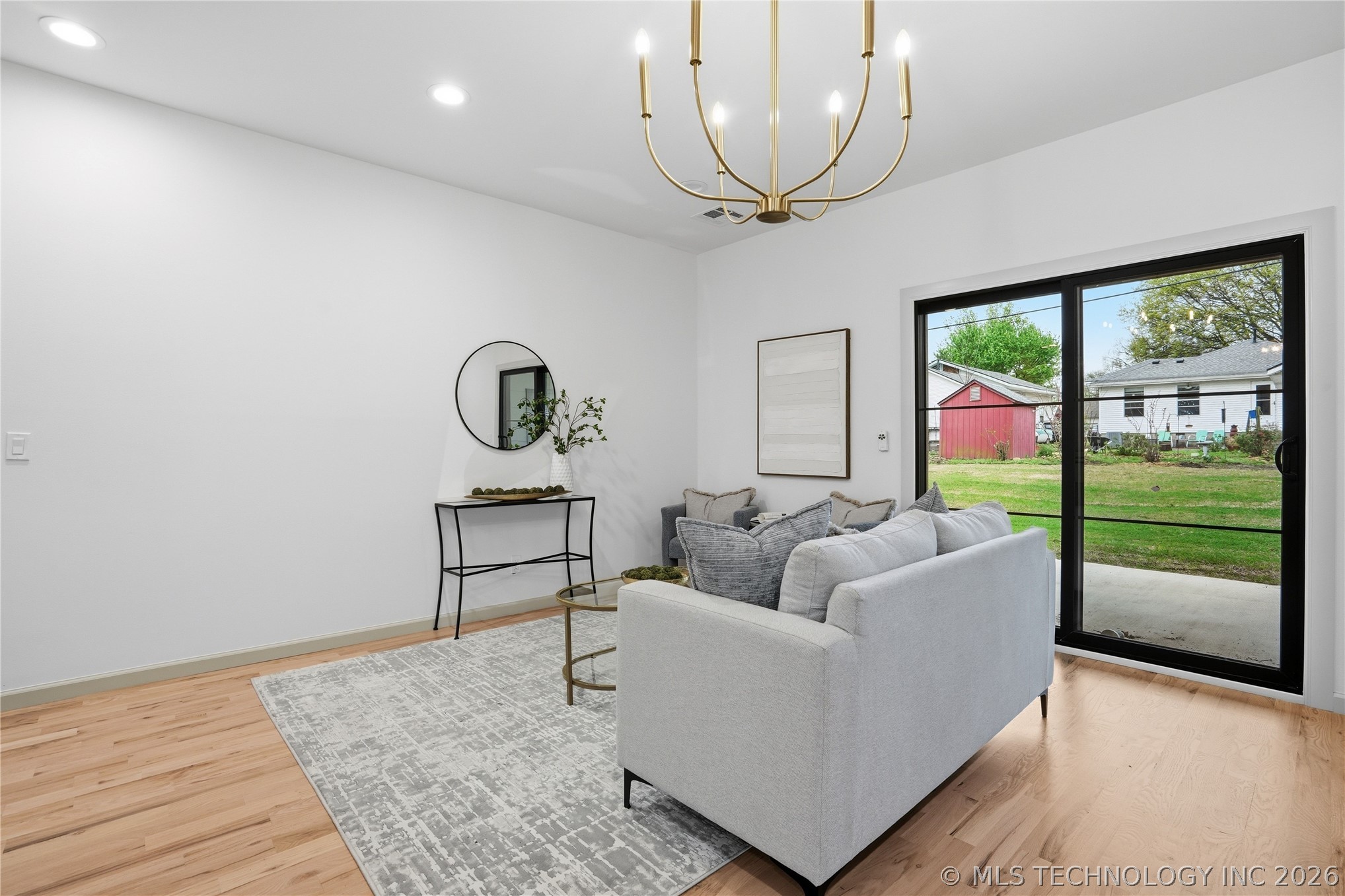 1414 E University Avenue Property Photo 10