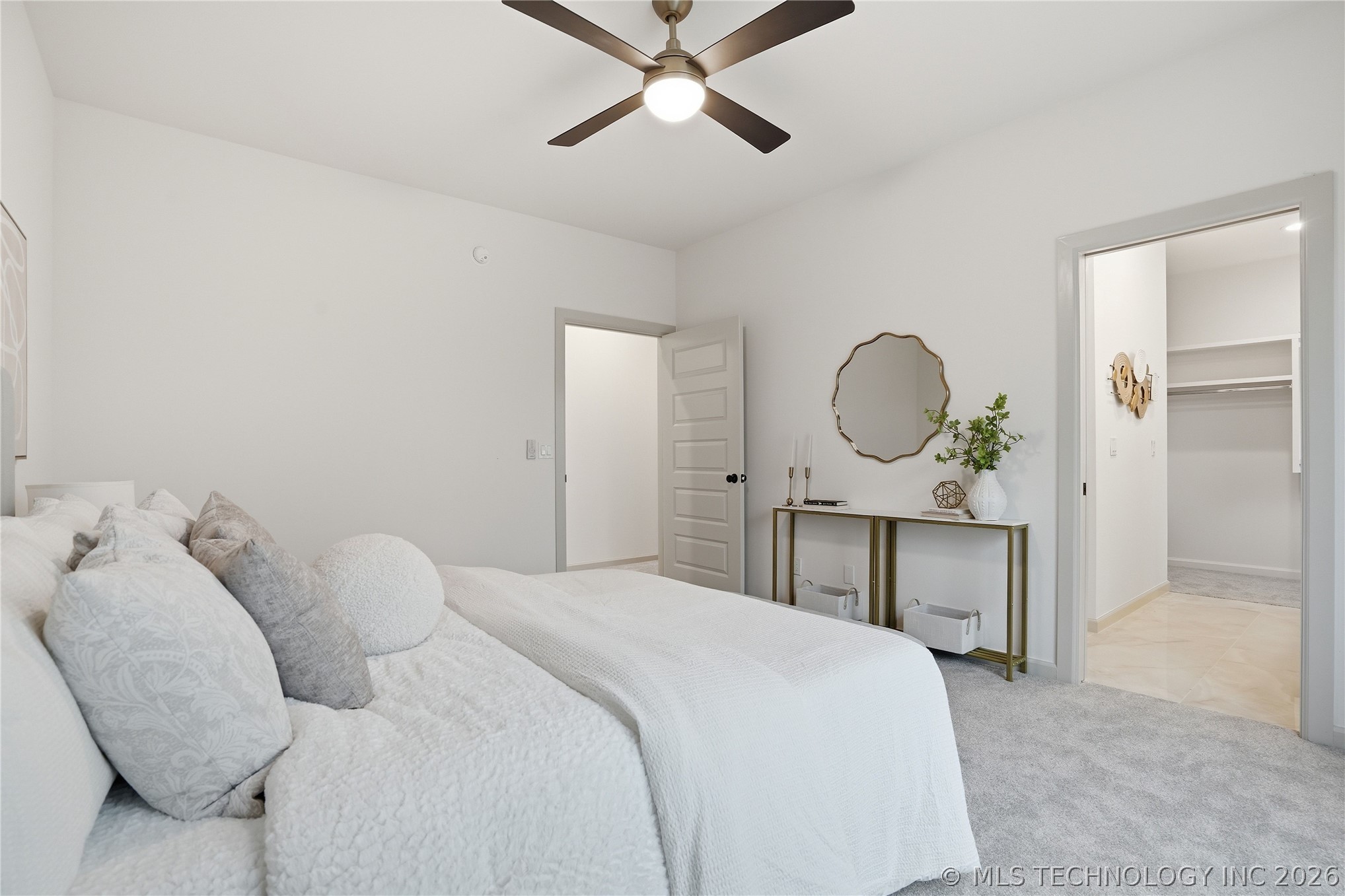 1414 E University Avenue Property Photo 20