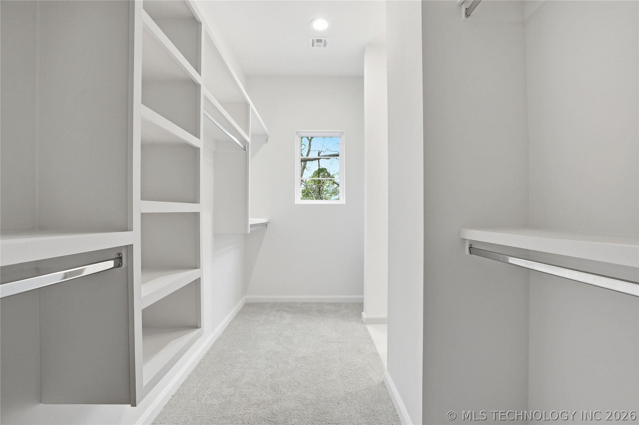 1414 E University Avenue Property Photo 23