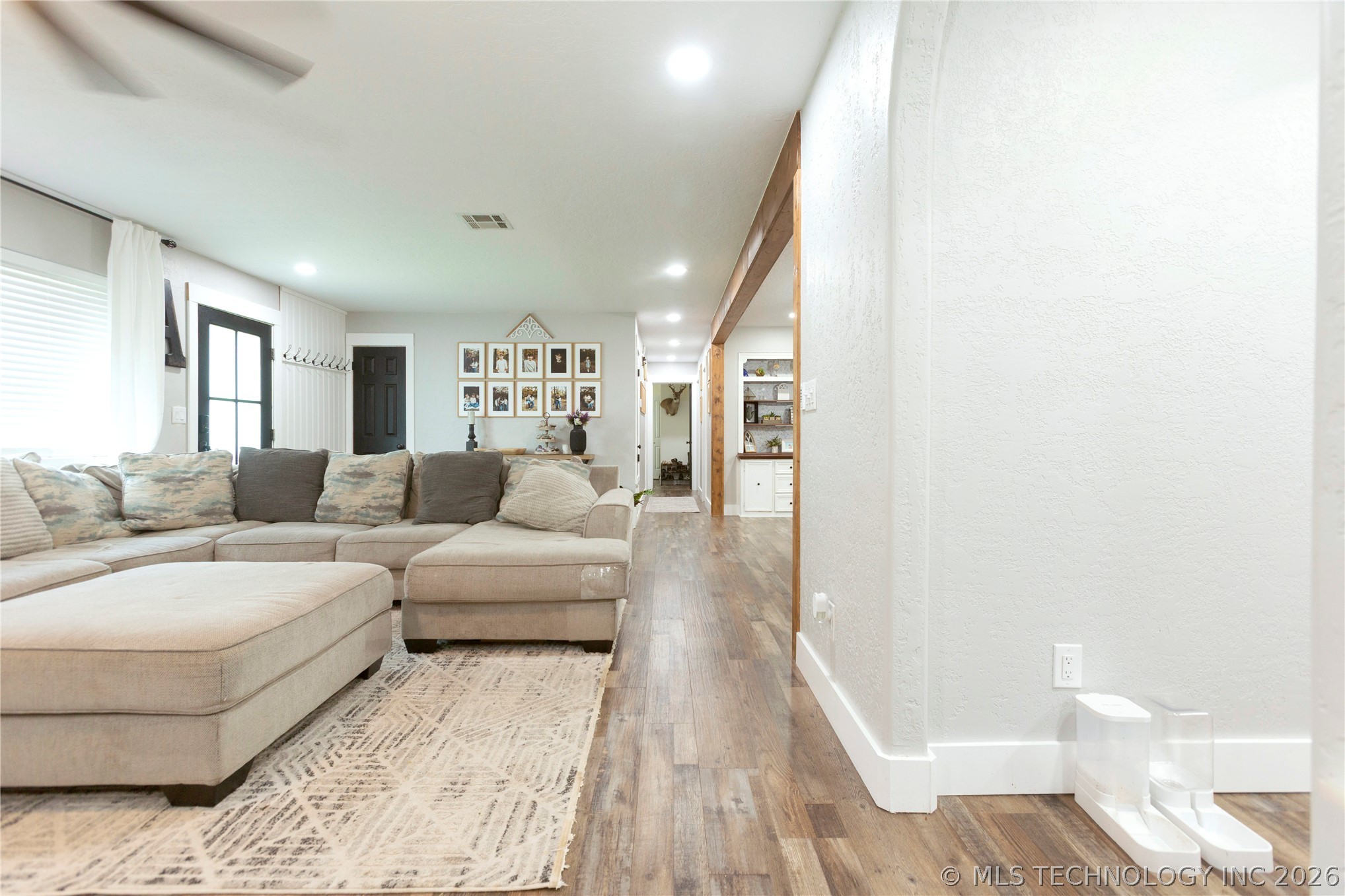 804 E Pierce Avenue Property Photo 6