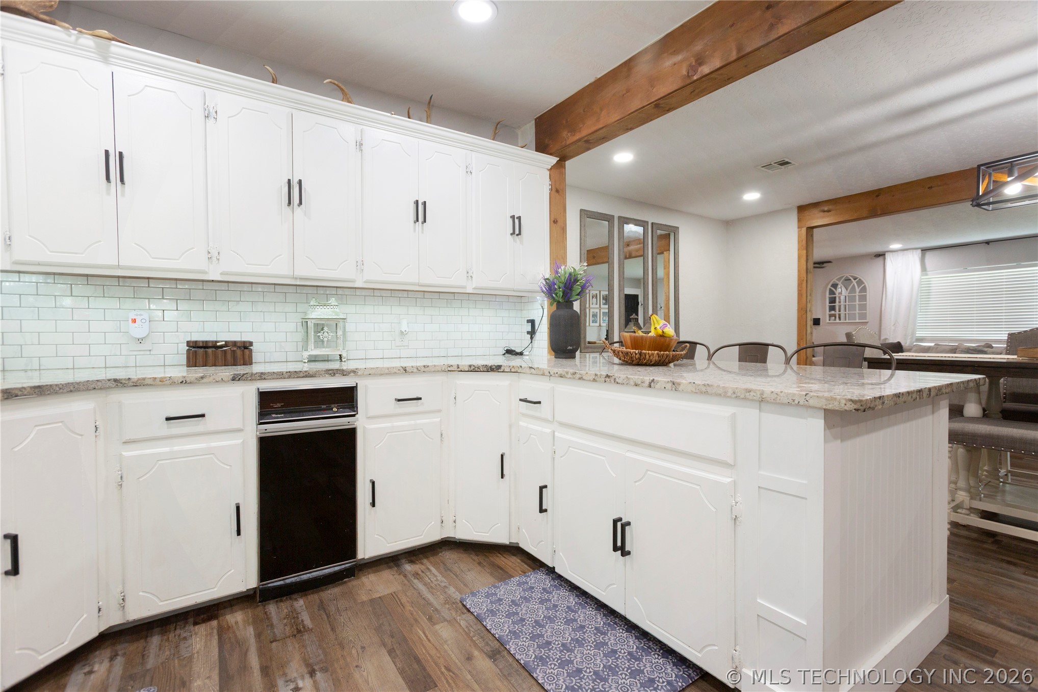 804 E Pierce Avenue Property Photo 17