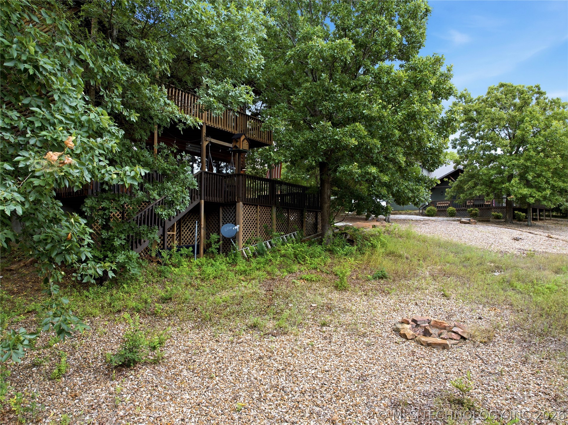 448532 E 979 Property Photo 3
