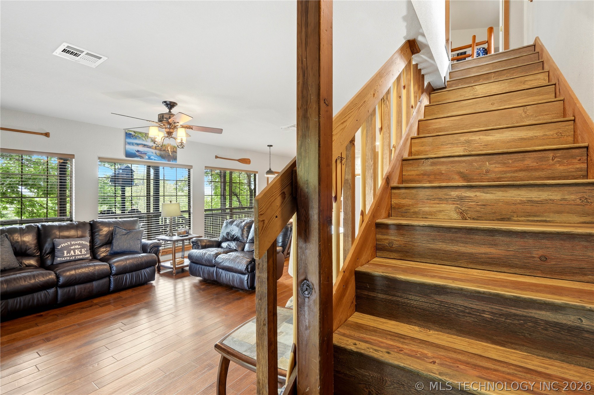 448532 E 979 Property Photo 16