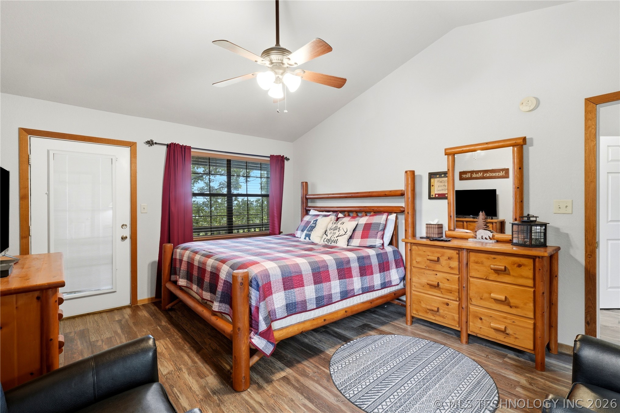 448532 E 979 Property Photo 28