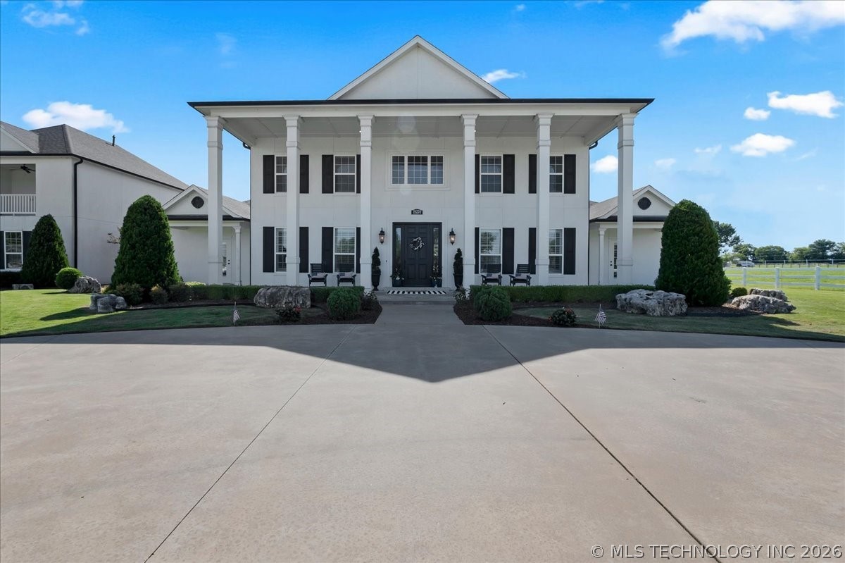 19220 Saddleback Drive Property Photo 12