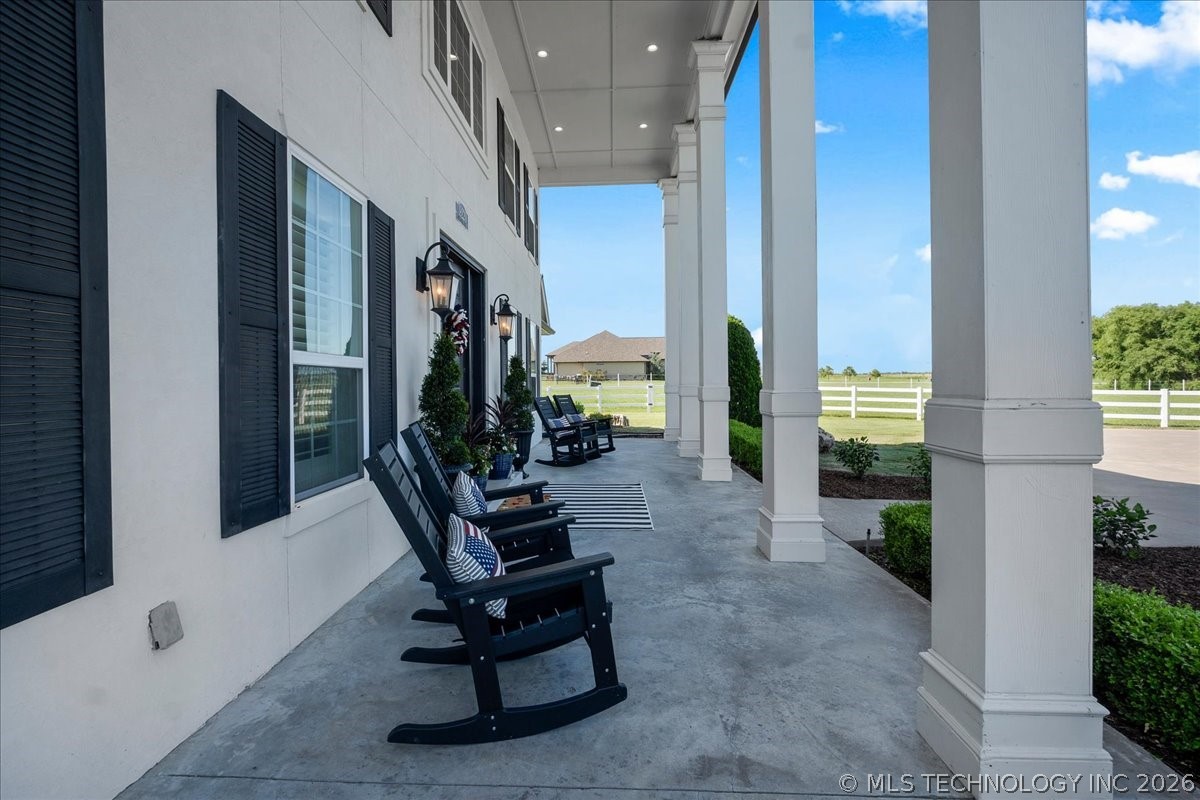 19220 Saddleback Drive Property Photo 15