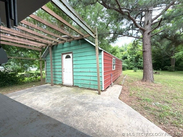 131 W 58th Street S Property Photo 14