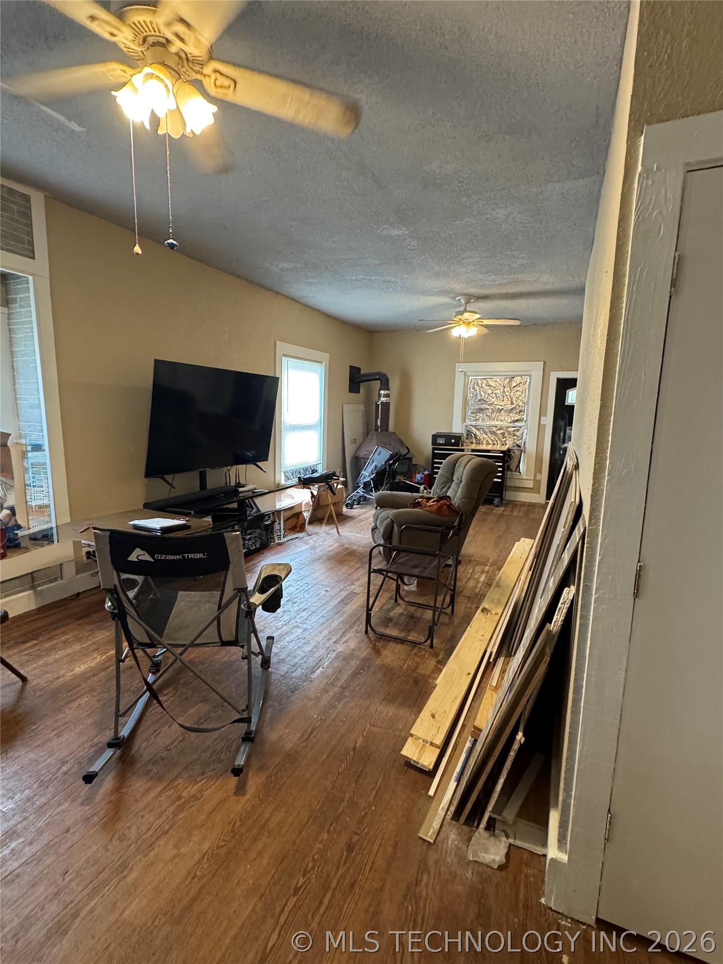207 N State Street Property Photo 6