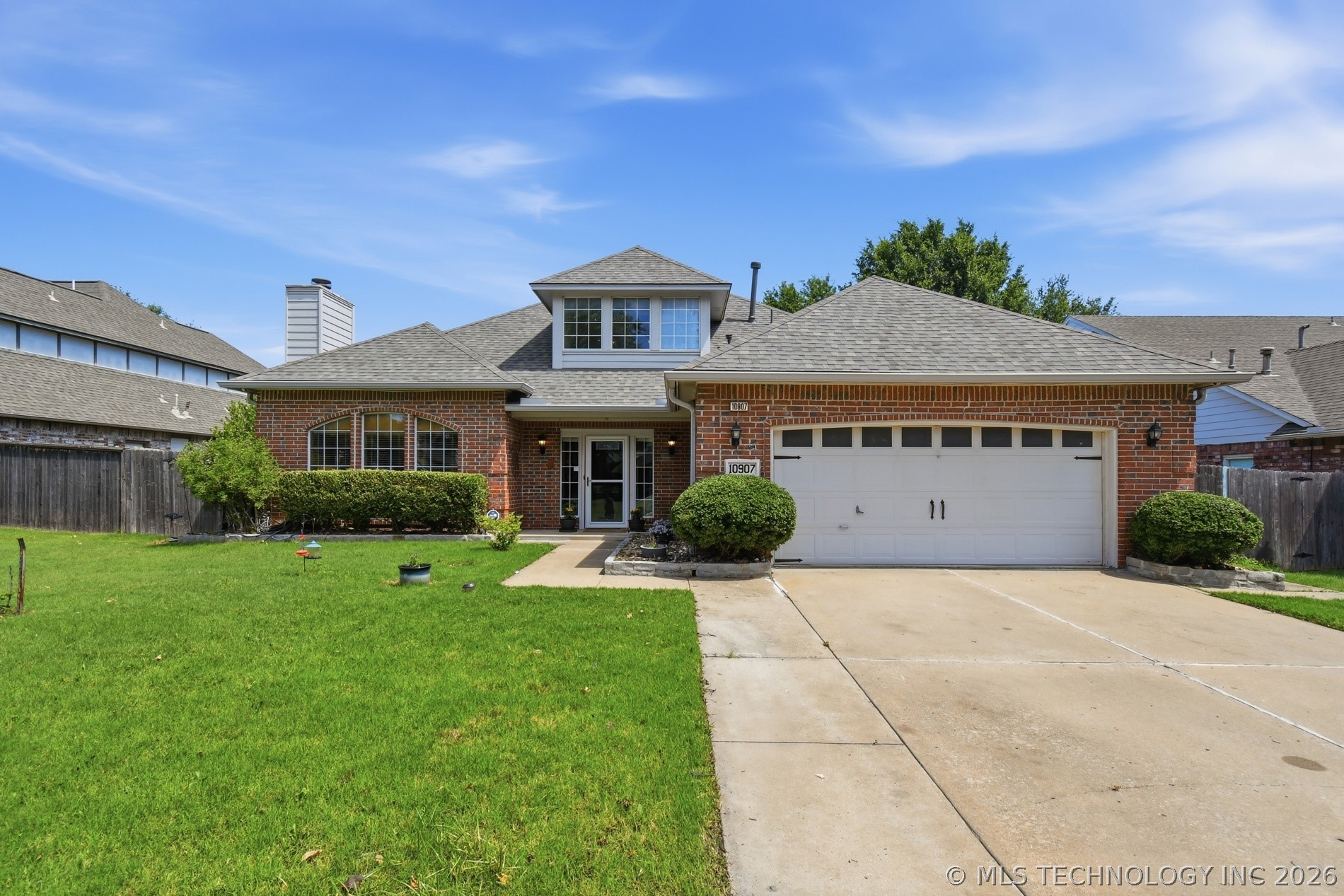 10907 E 74th Street Property Photo 1