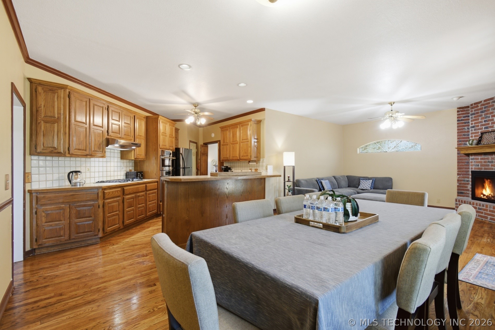 10907 E 74th Street Property Photo 3