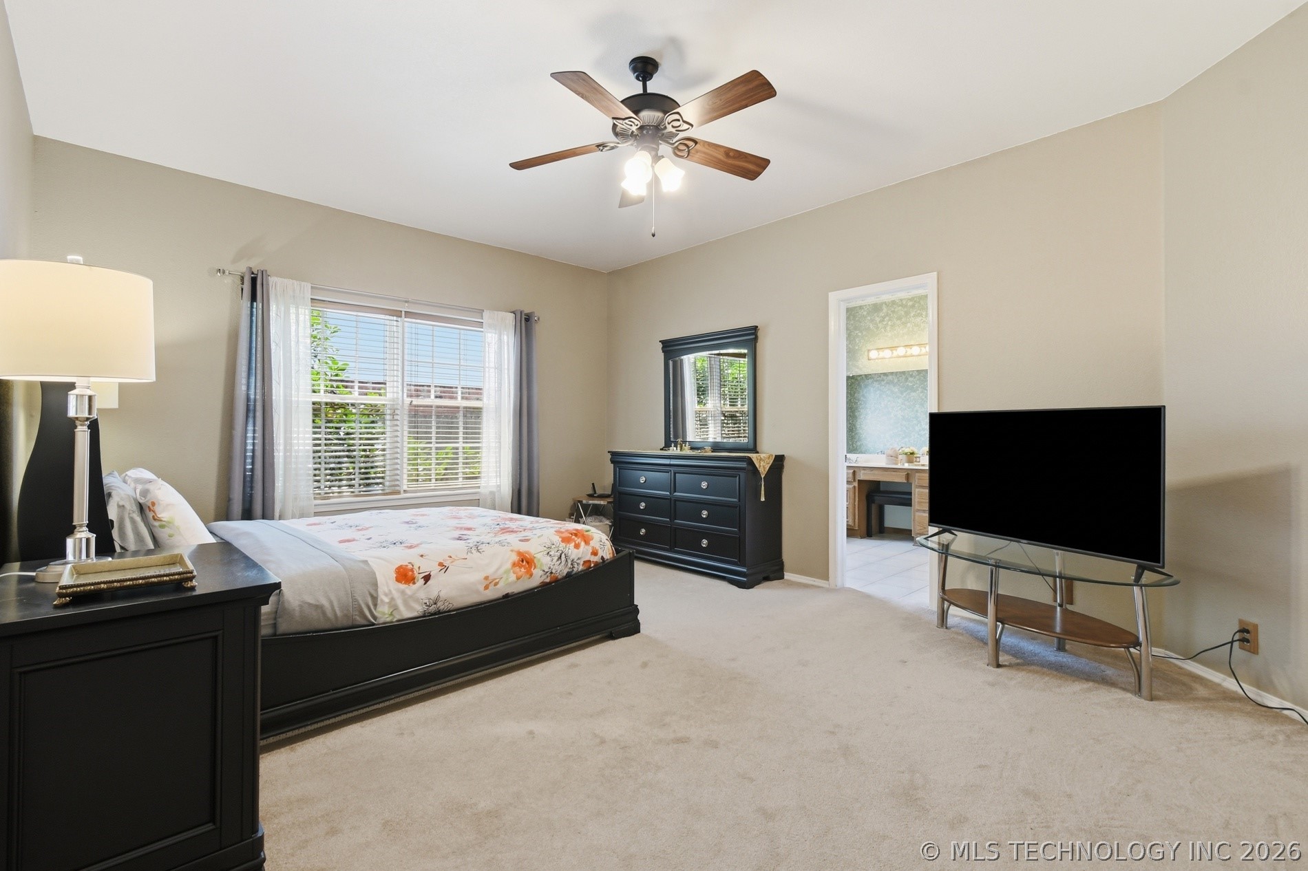 10907 E 74th Street Property Photo 7