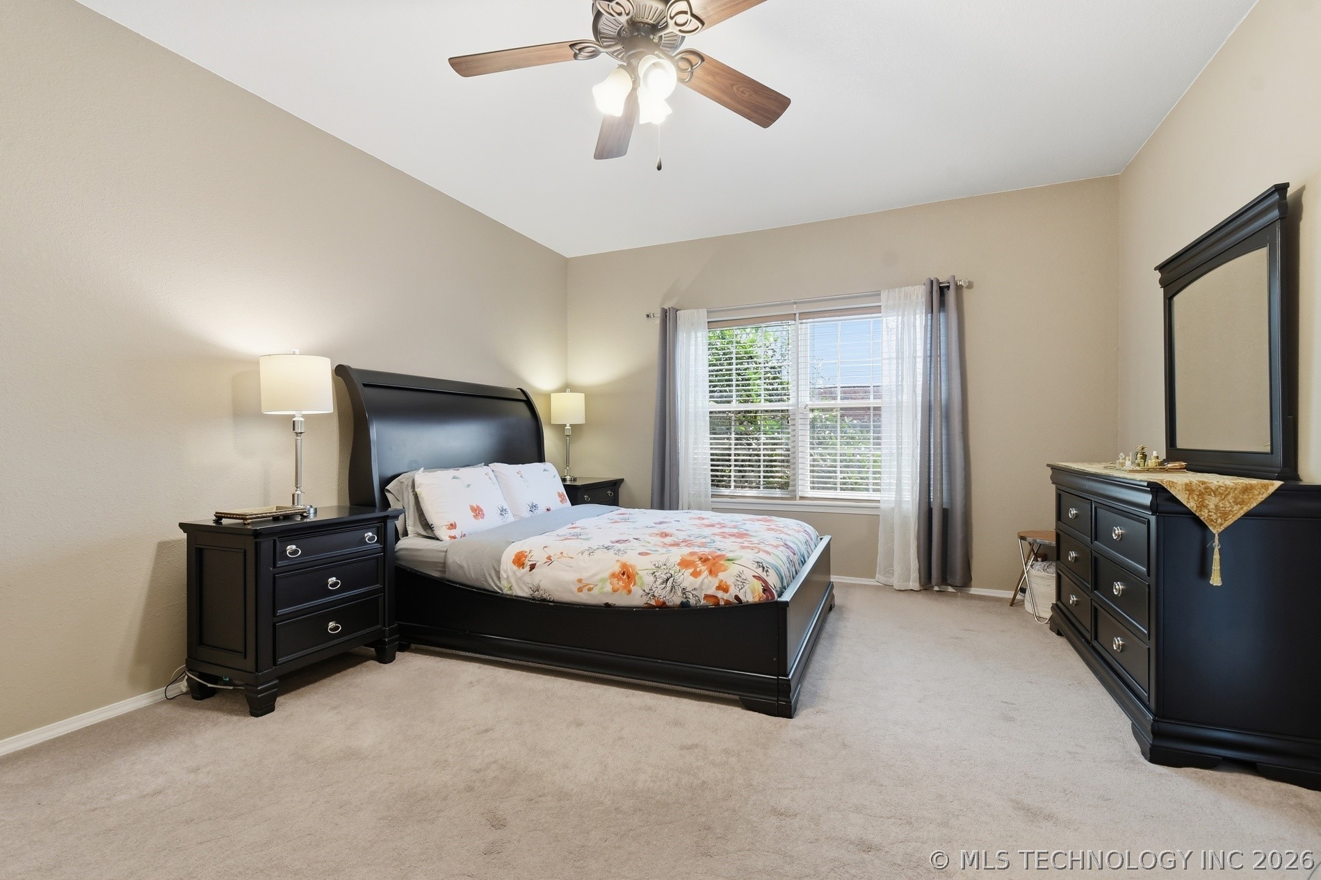10907 E 74th Street Property Photo 8