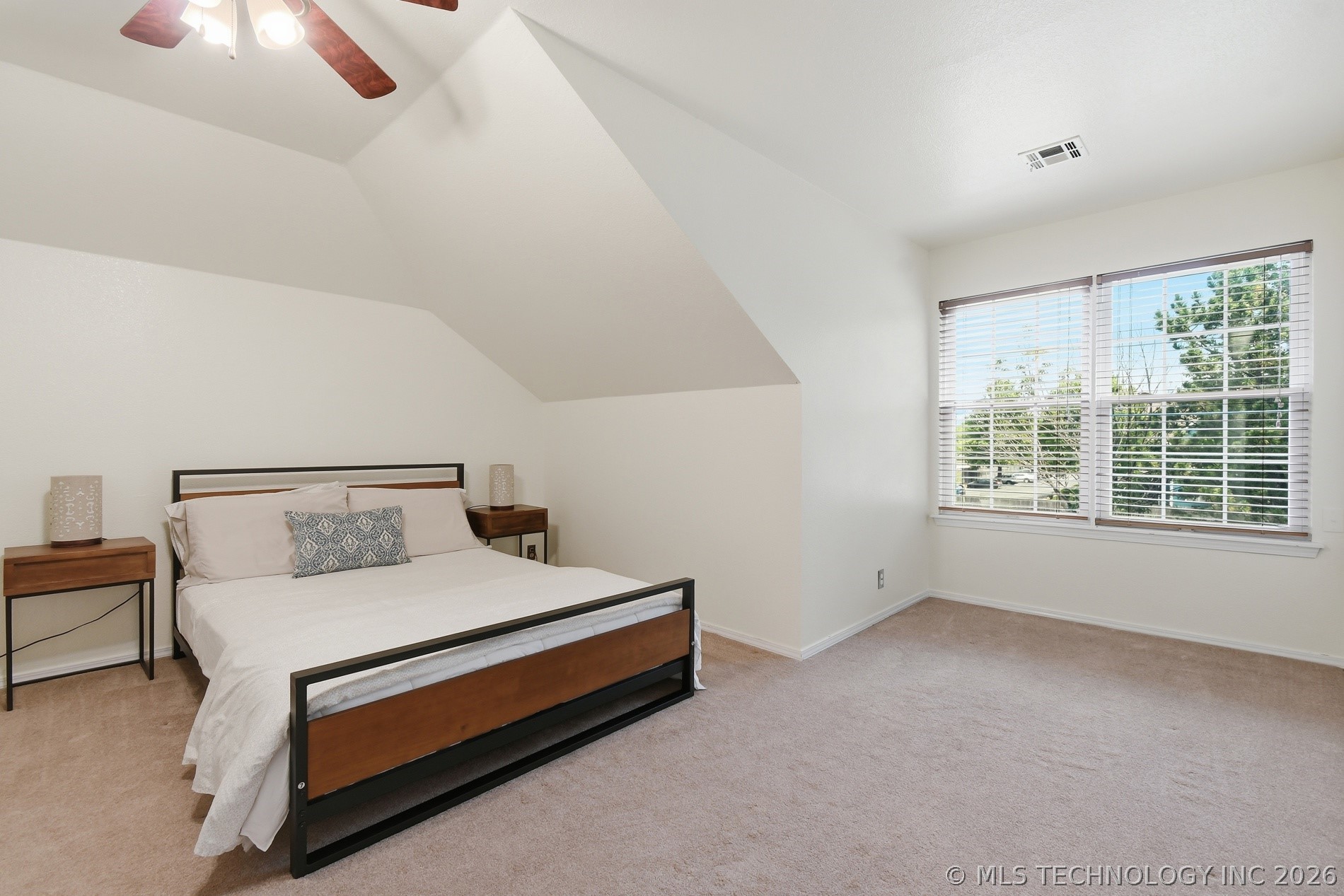 10907 E 74th Street Property Photo 18