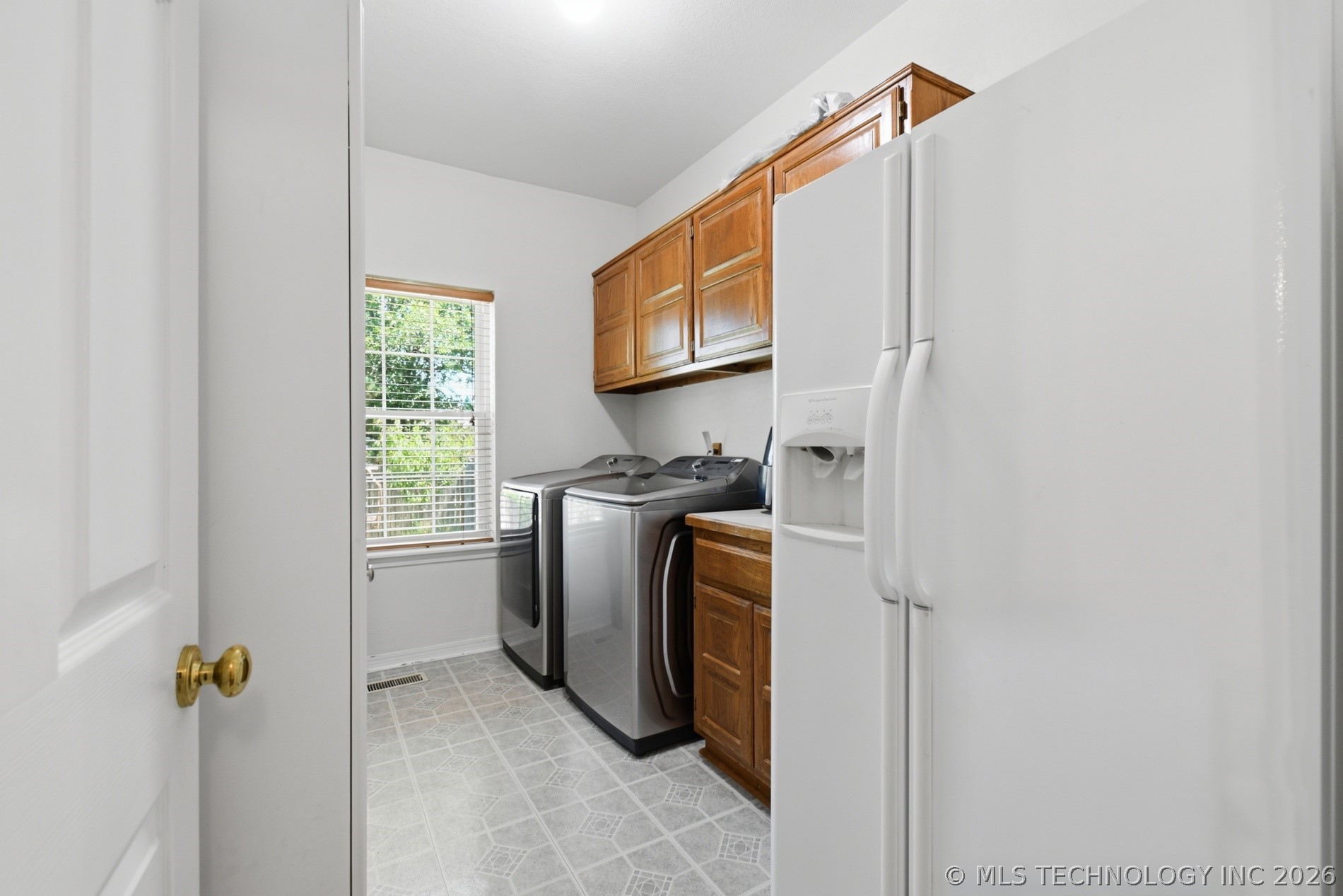 10907 E 74th Street Property Photo 21
