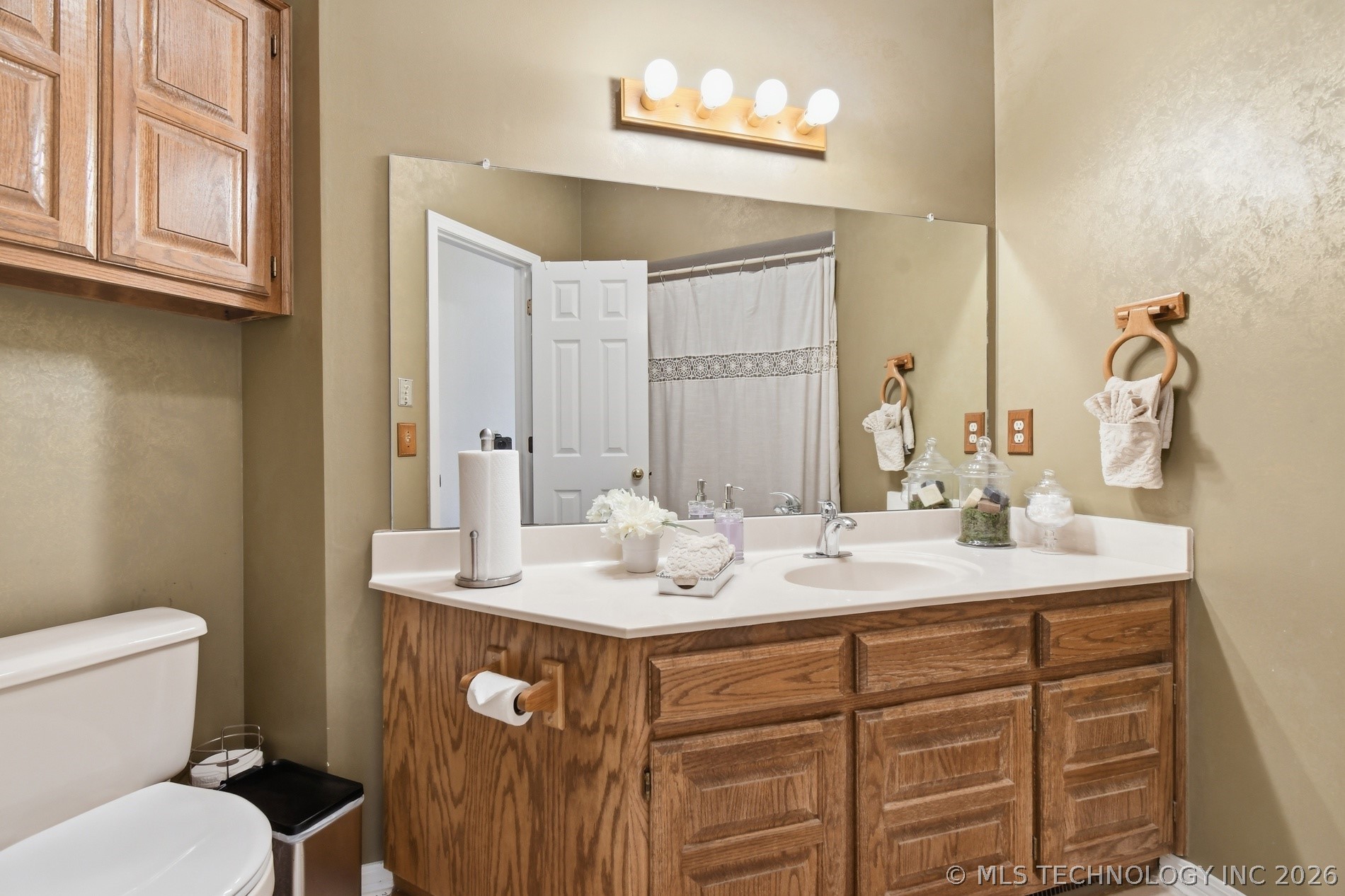 10907 E 74th Street Property Photo 22