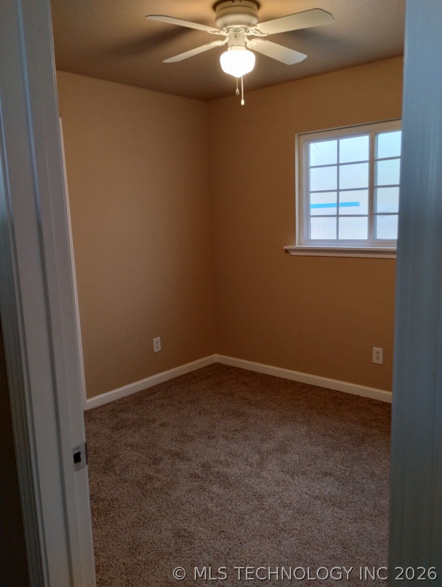 204 E 58th Street N Property Photo 19