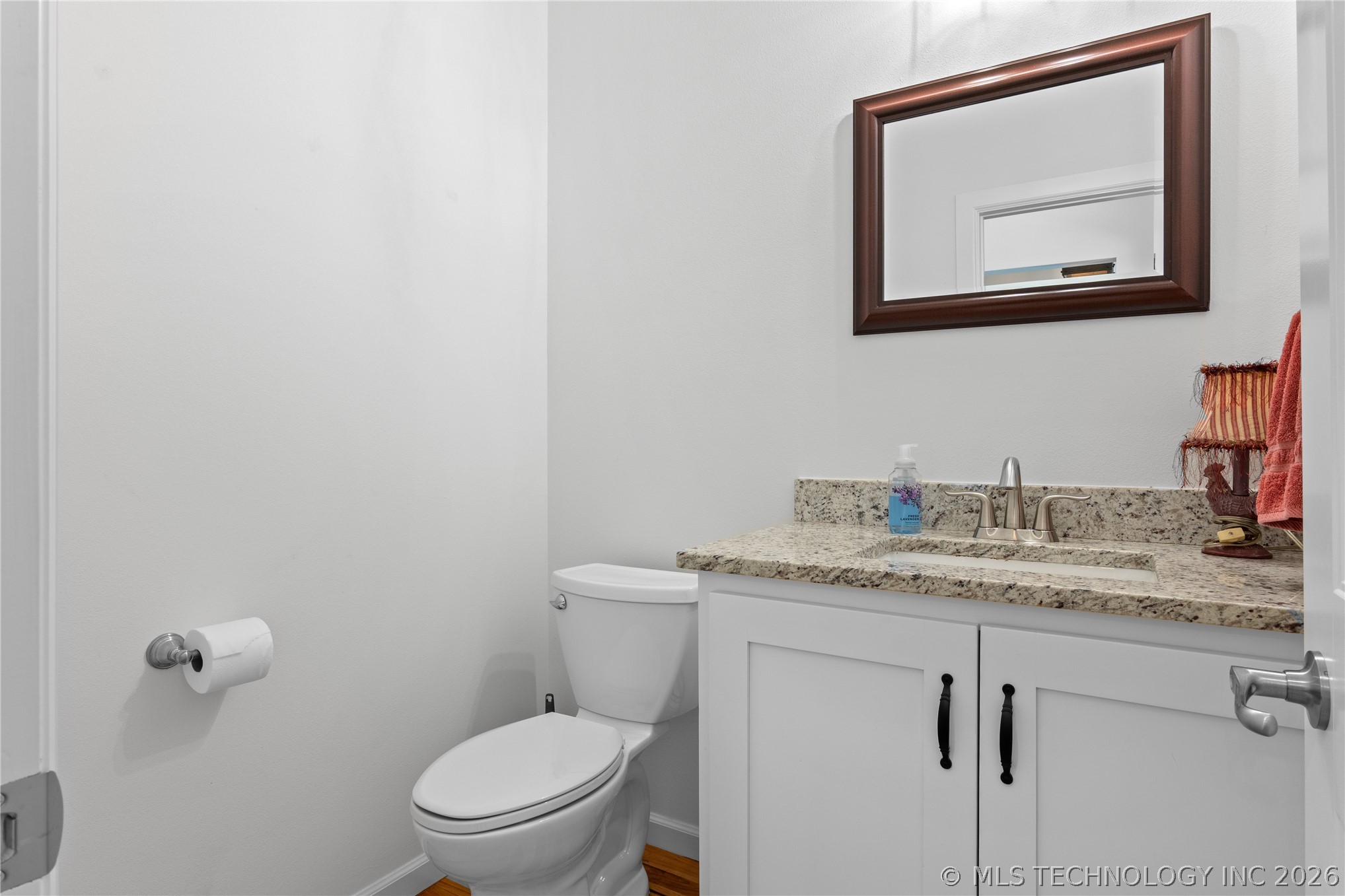 13863 S 21st Place Property Photo 11
