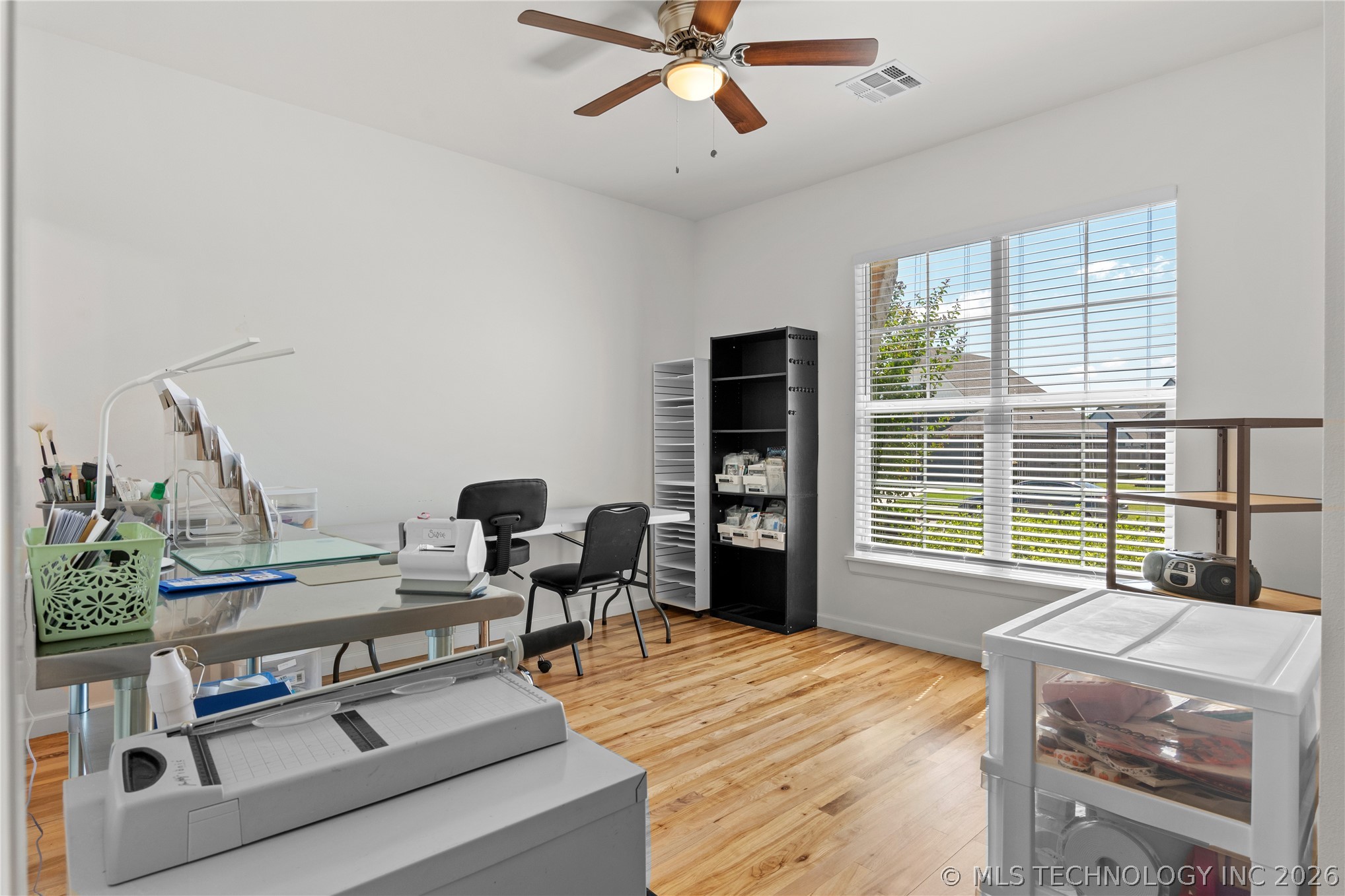 13863 S 21st Place Property Photo 12