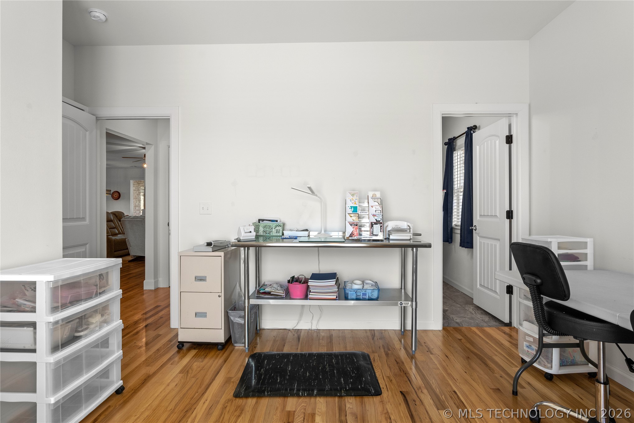 13863 S 21st Place Property Photo 13