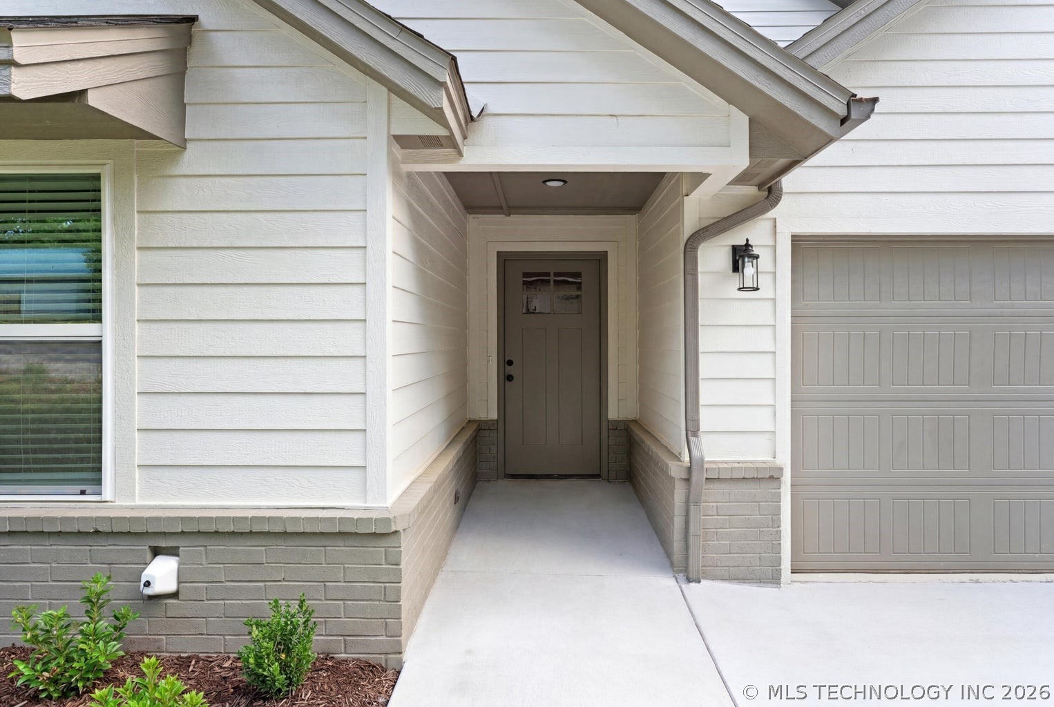 1312 Hummingbird Lane Property Photo 5