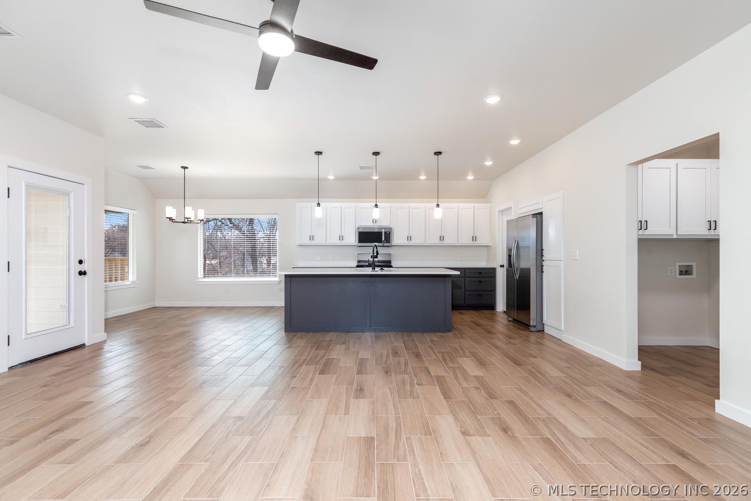 1312 Hummingbird Lane Property Photo 8