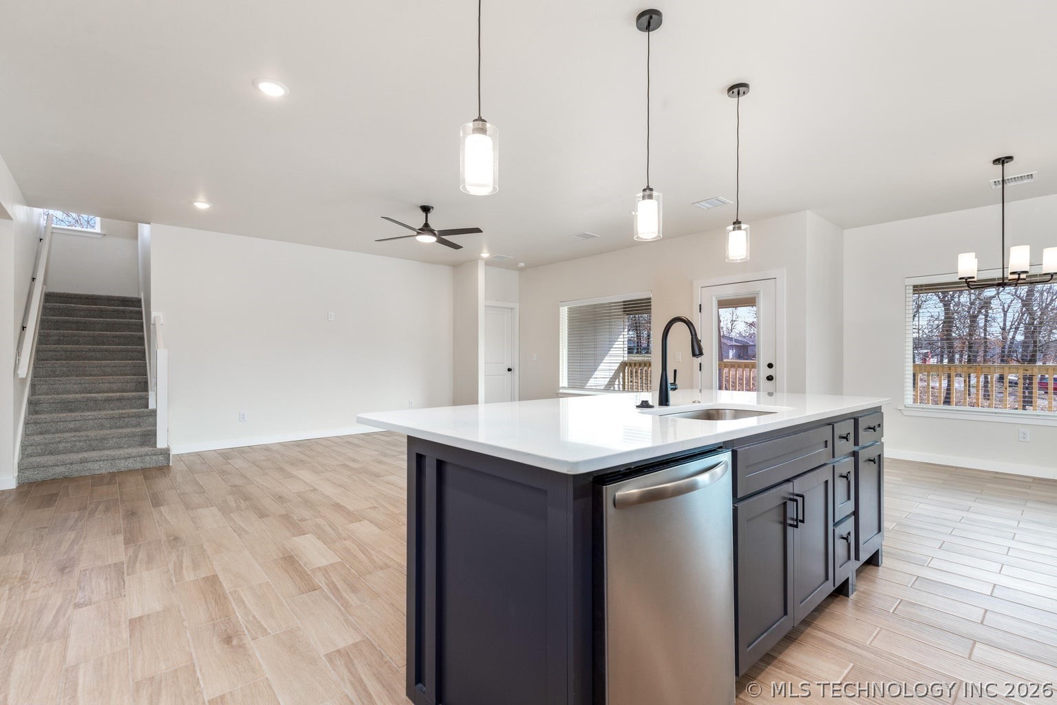 1312 Hummingbird Lane Property Photo 13