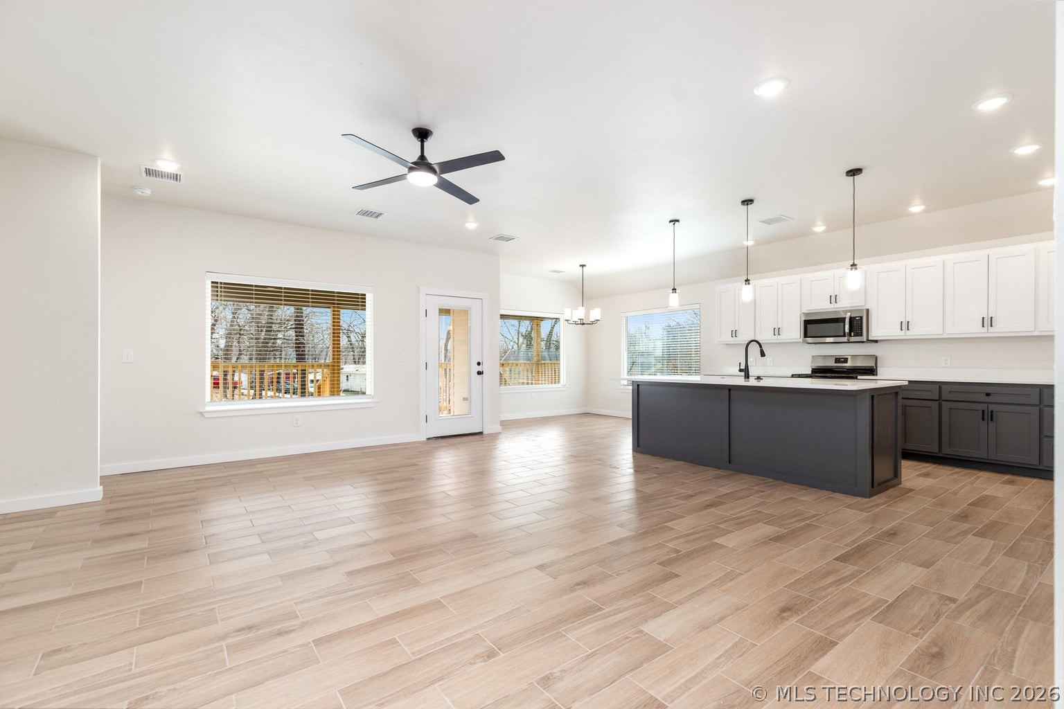 1312 Hummingbird Lane Property Photo 17