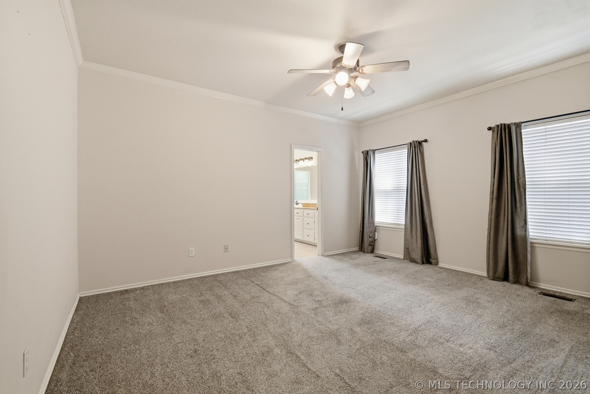 8703 E 95th Place Property Photo 11