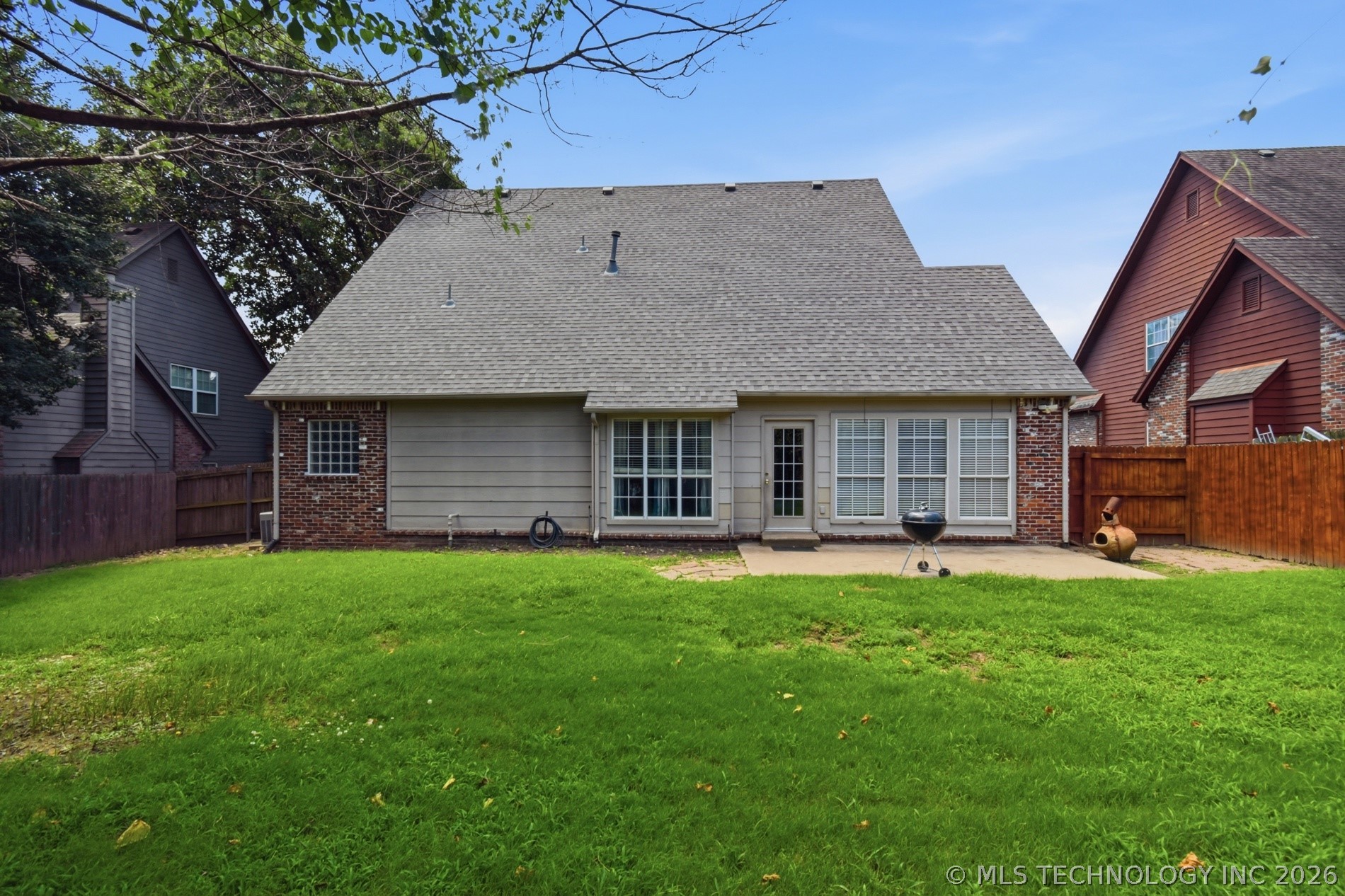 8703 E 95th Place Property Photo 16