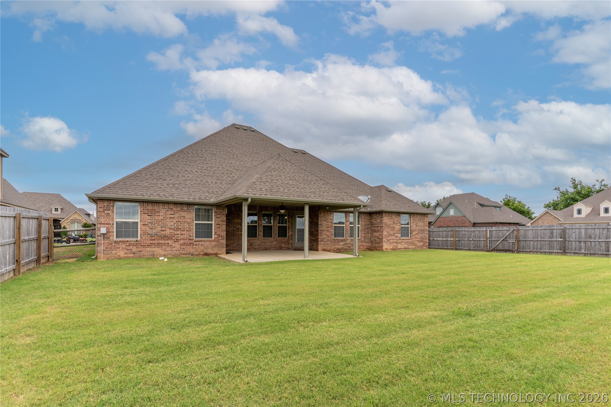 6088 E 145th Place Property Photo 21
