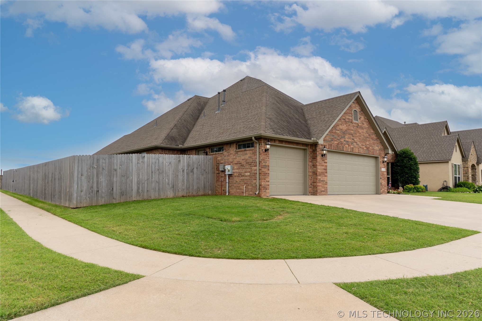 6088 E 145th Place Property Photo 25