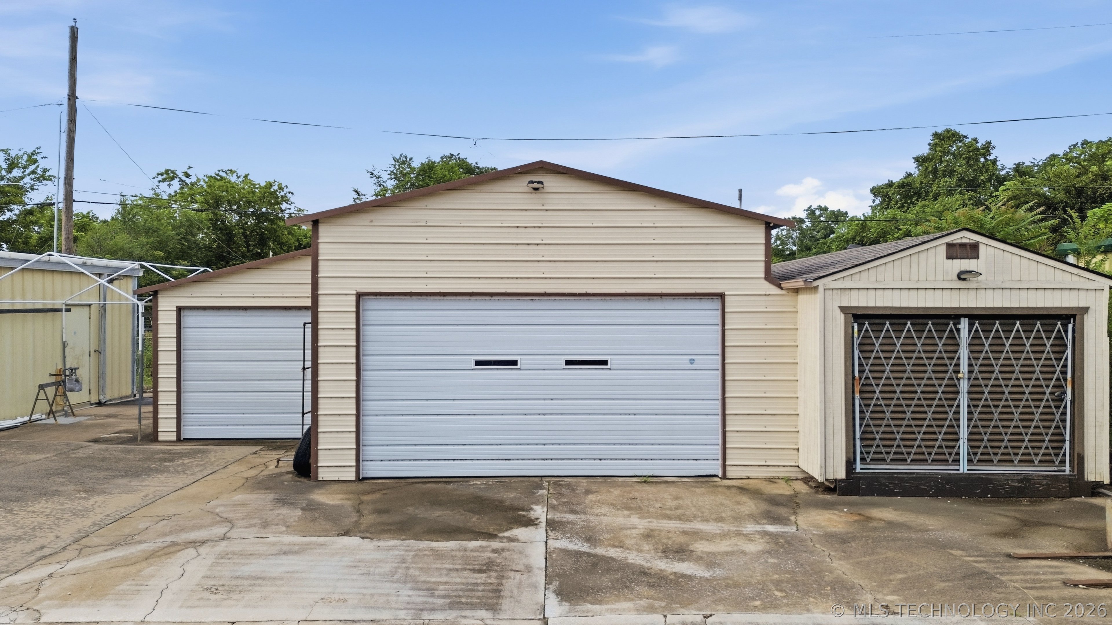 5920 Charles Page Boulevard Property Photo 2