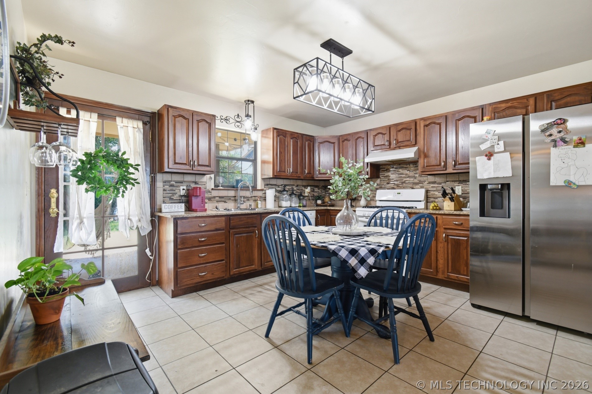 104 Overland Court Property Photo 12