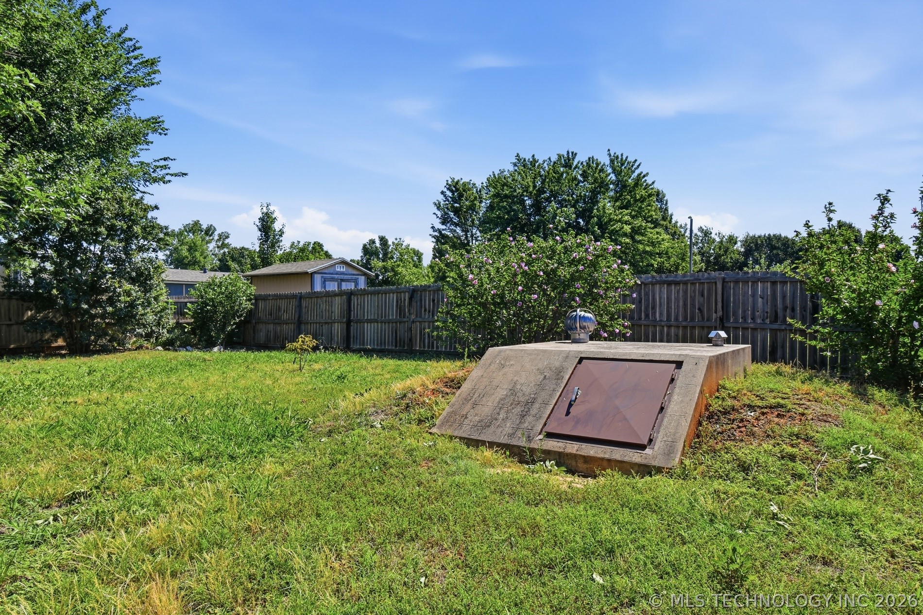 104 Overland Court Property Photo 26