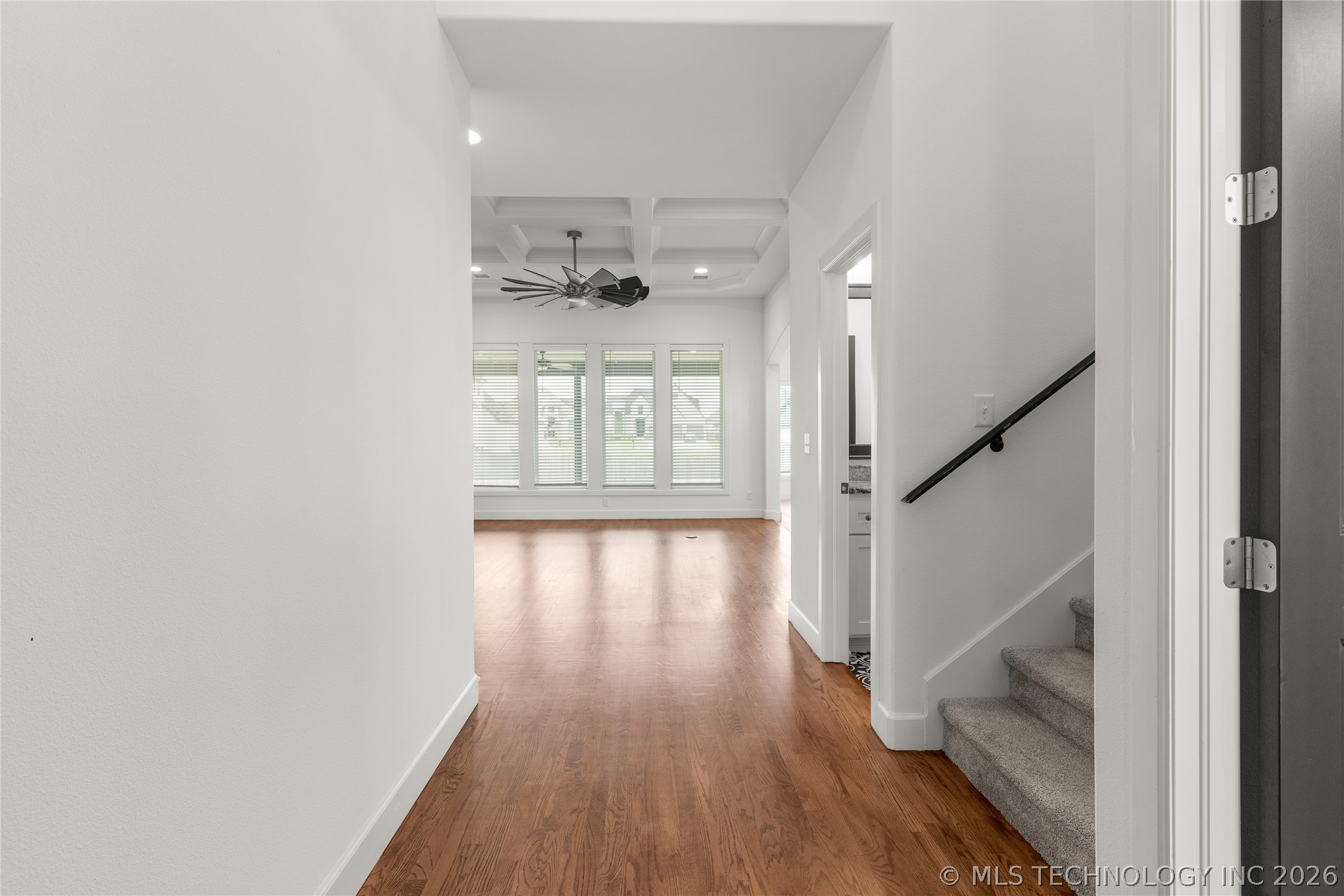 13624 S 21st Place Property Photo 8