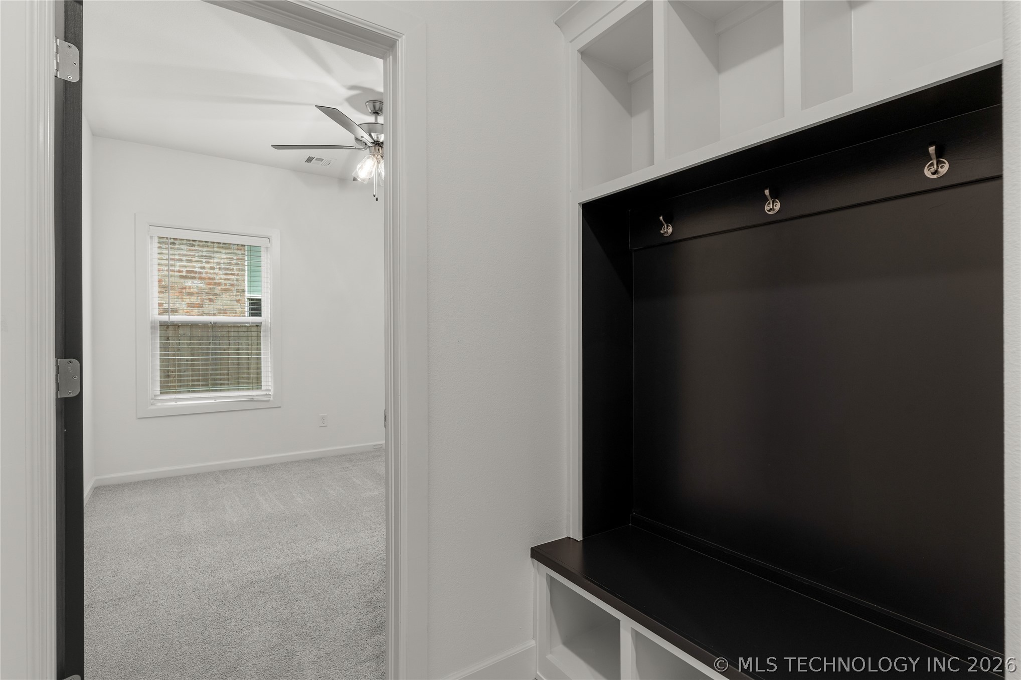 13624 S 21st Place Property Photo 14