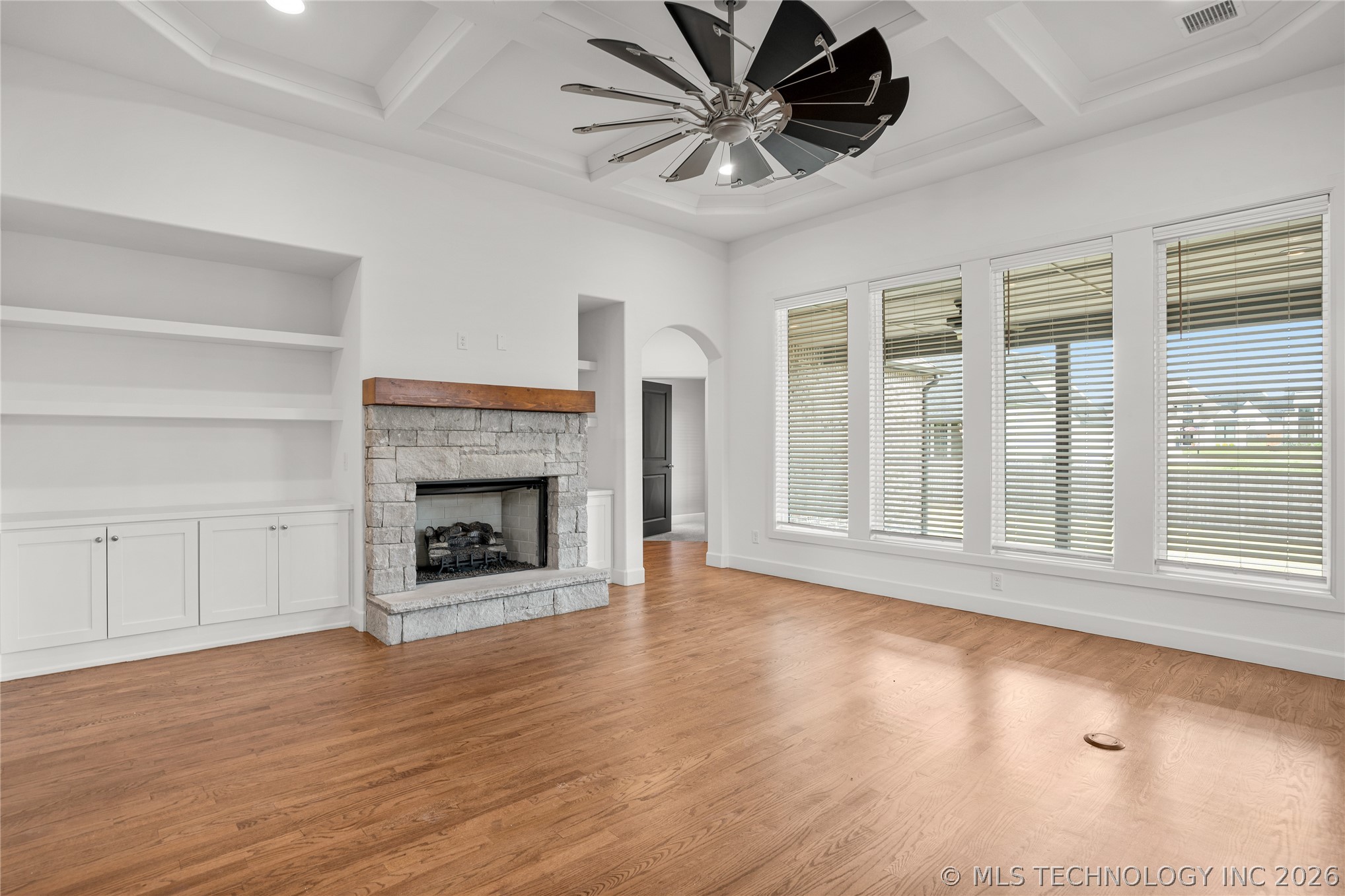 13624 S 21st Place Property Photo 18