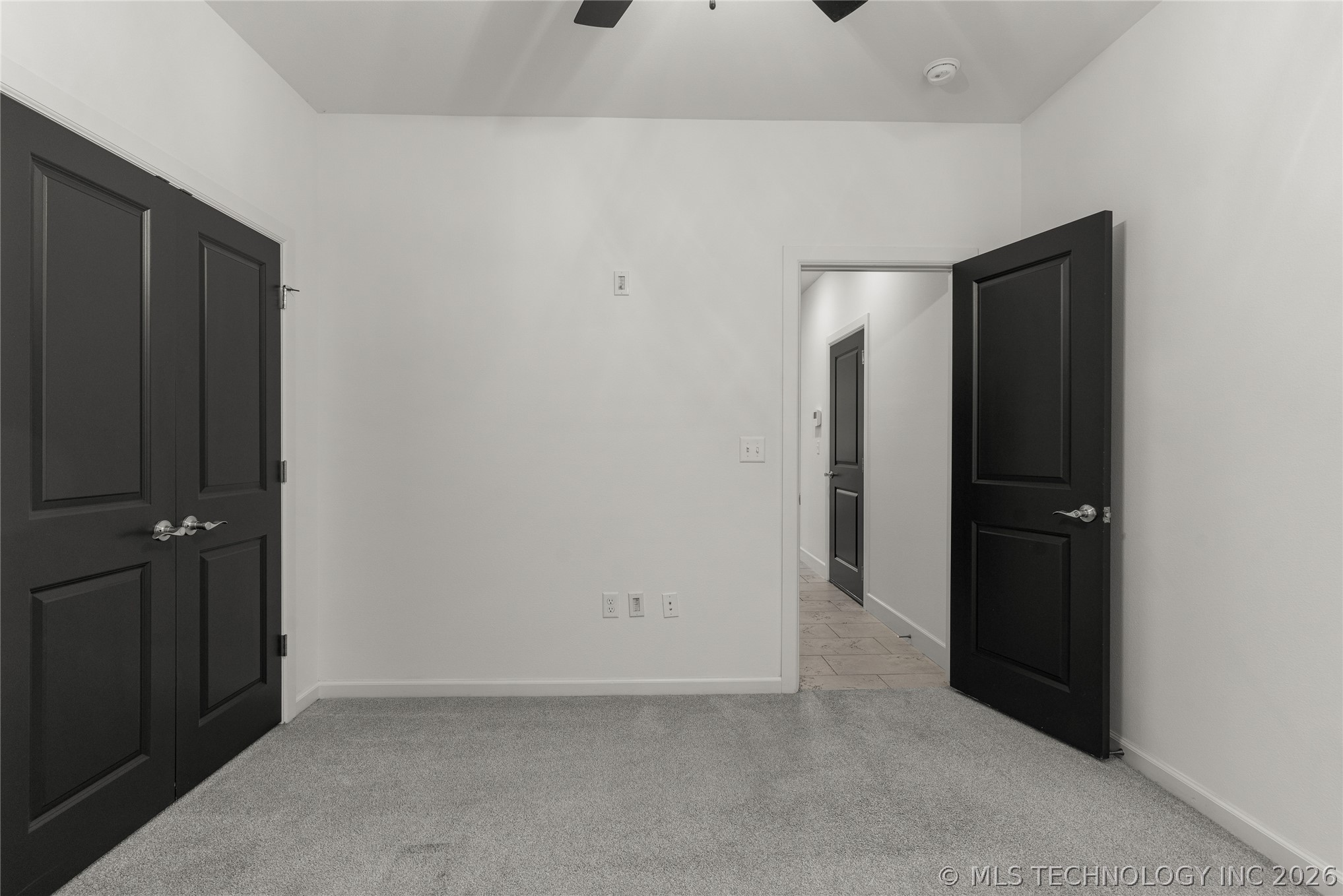 13624 S 21st Place Property Photo 33