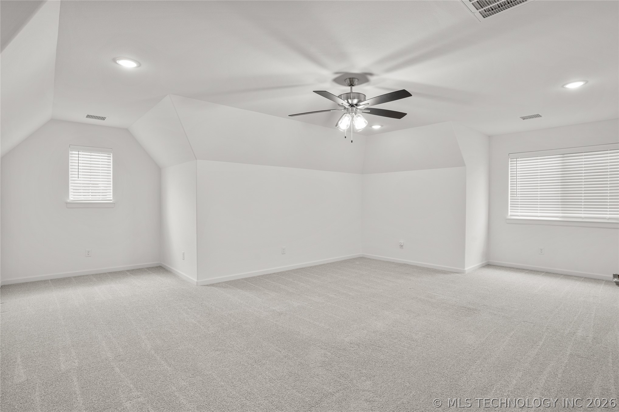 13624 S 21st Place Property Photo 48