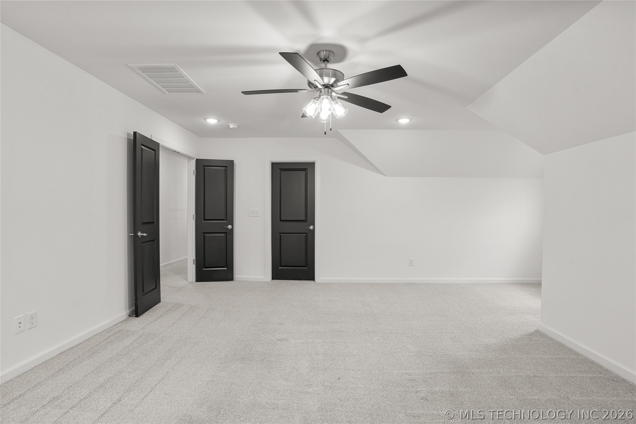 13624 S 21st Place Property Photo 50